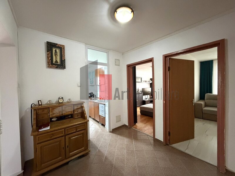 Aparatorii Patriei, Berceni, apartament 4 camere zona