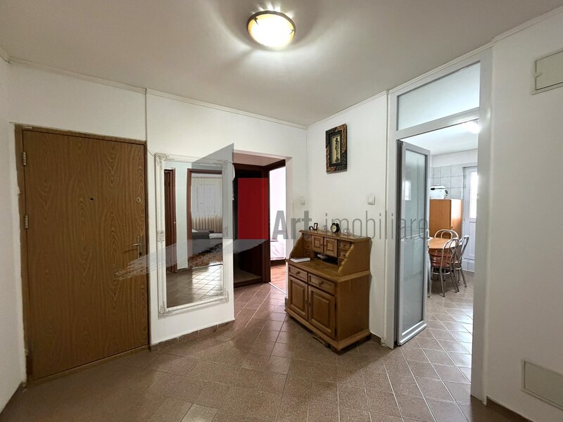Aparatorii Patriei, Berceni, apartament 4 camere zona